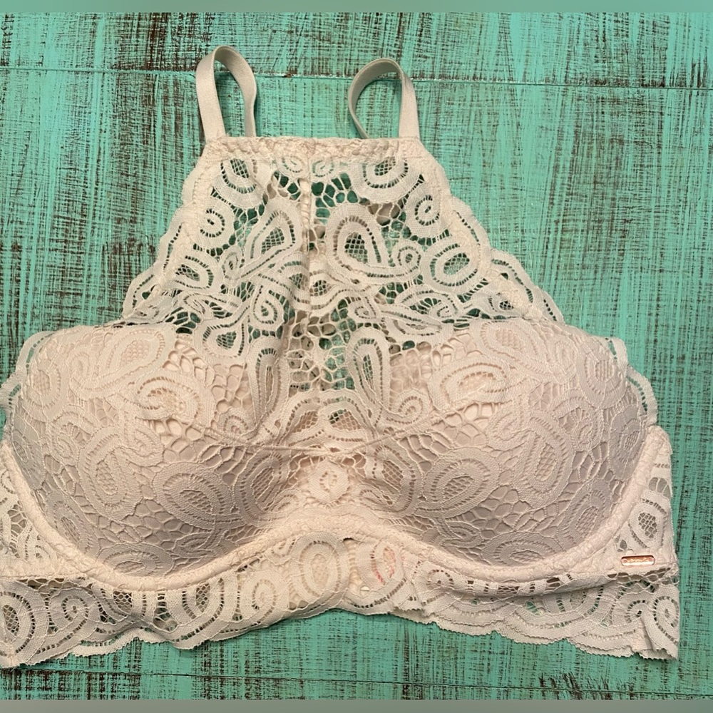 Victoria Secrets PINK Push Up Bralette Large Wore twice Great Shape Hi Neck Lace